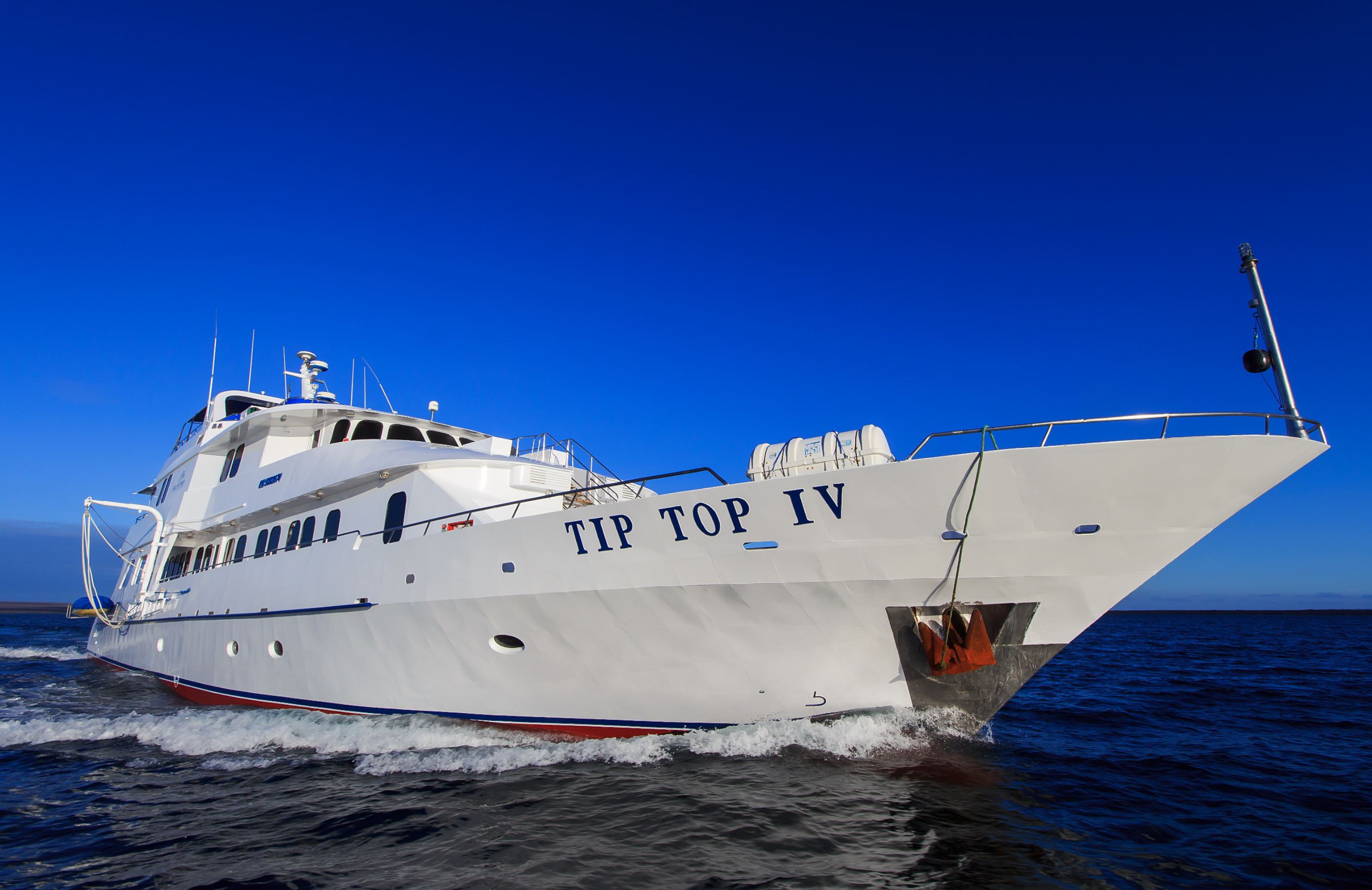 Comfort Vessel Tip Top IV Galapagos Cruises